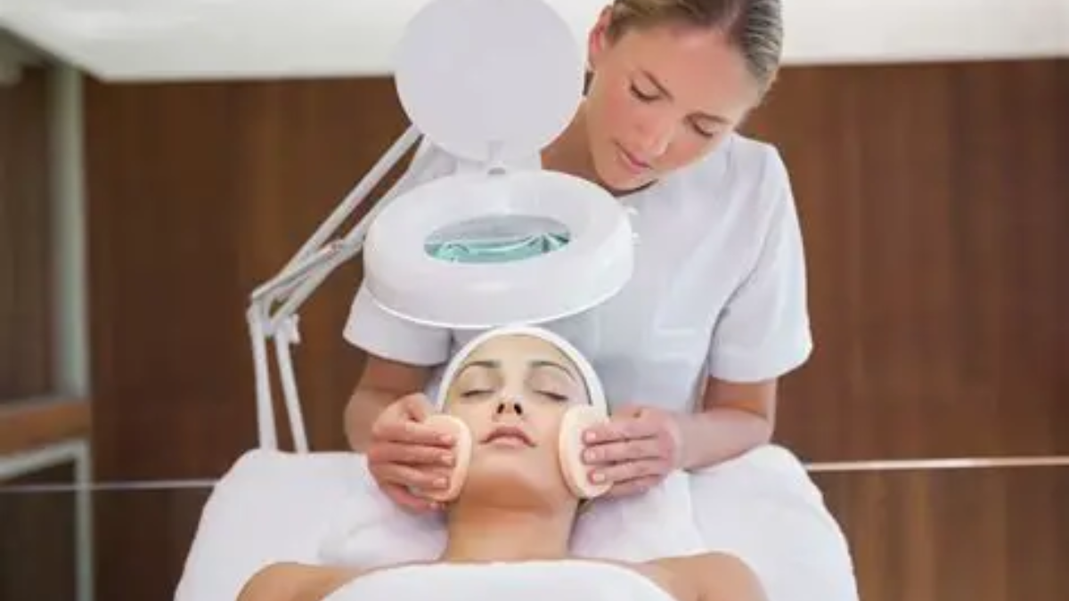 Skin Therapist Jobs at Dermalogica 2026